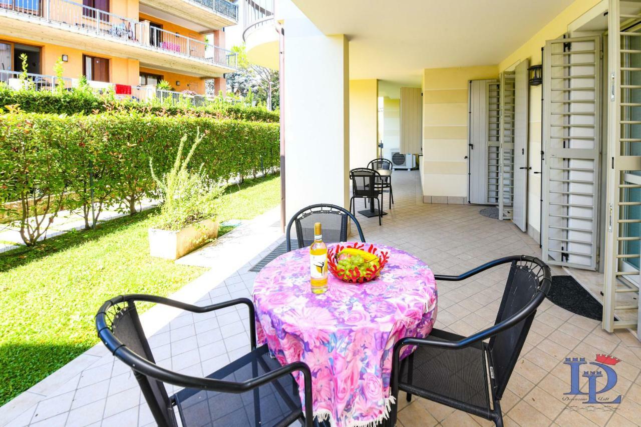 Desenzanoloft Official Partner Marriott Homes & Villas - Bea House, Sirmione With Private Garden And Share Pool Exterior photo